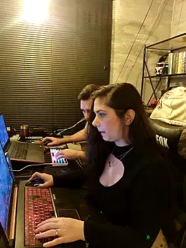 CoelhinhaGostosa online show from 4, 12, 2025