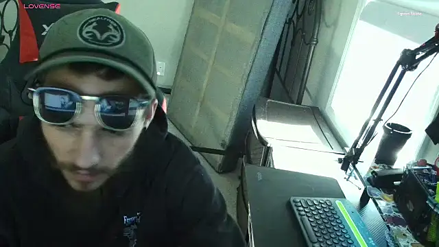 Snapshot of XMeF10 chatting on 14, 2, 2025 XMeF10 online show from 14, 2, 2025