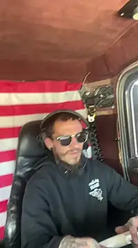 Snapshot of XMeF10 chatting on 18, 2, 2025 XMeF10 online show from 18, 2, 2025