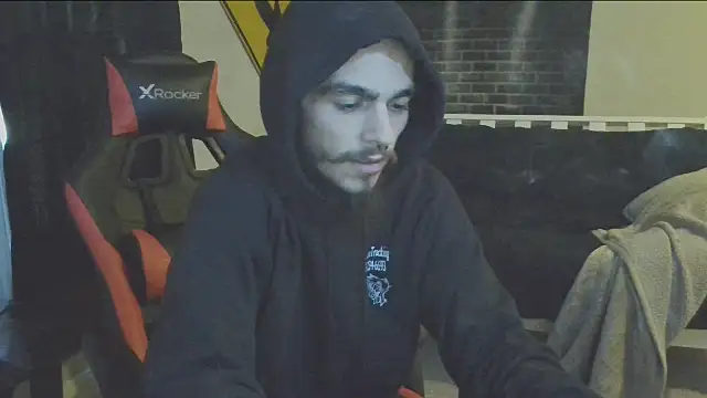 Snapshot of XMeF10 chatting on 2, 3, 2025 XMeF10 online show from 2, 3, 2025