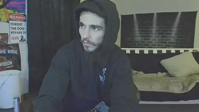 Snapshot of XMeF10 chatting on 6, 3, 2025 XMeF10 online show from 6, 3, 2025