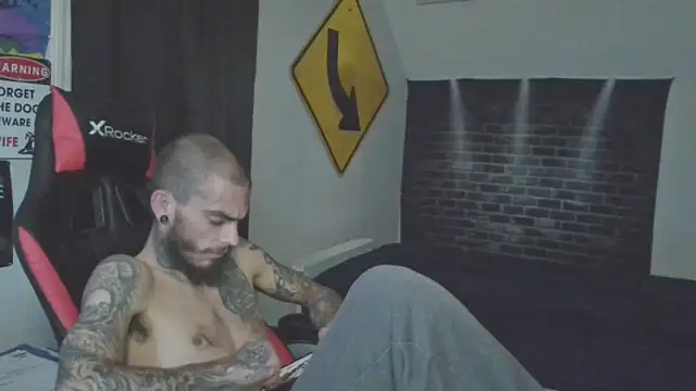 Snapshot of XMeF10 chatting on 18, 3, 2025 XMeF10 online show from 18, 3, 2025