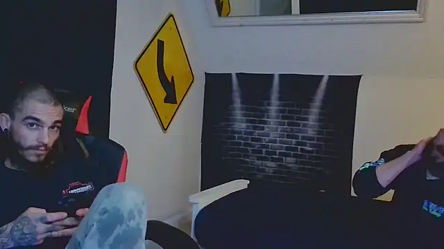 Snapshot of XMeF10 chatting on 19, 3, 2025 XMeF10 online show from 19, 3, 2025