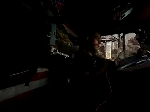 Snapshot of XMeF10 chatting on 5, 11, 2025 XMeF10 online show from 5, 11, 2025