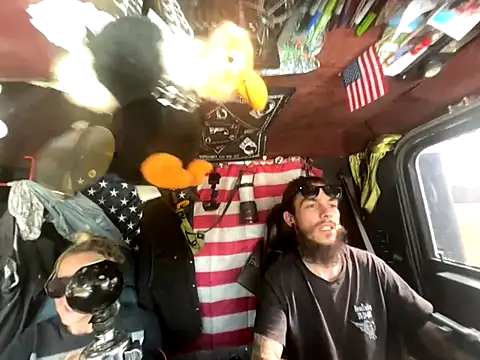 Snapshot of XMeF10 chatting on 8, 1, 2026 XMeF10 online show from 8, 1, 2026