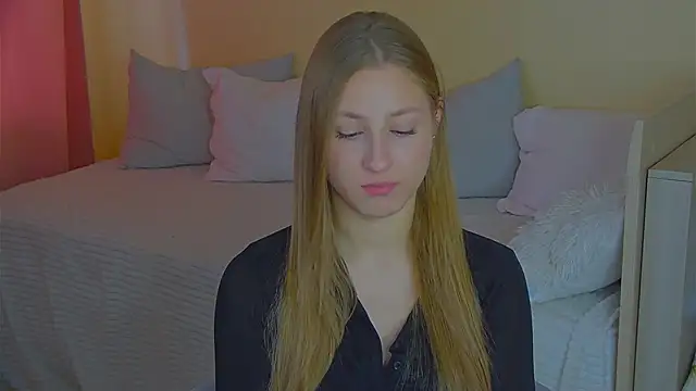 BritneyCruze online show from 26, 9, 2025