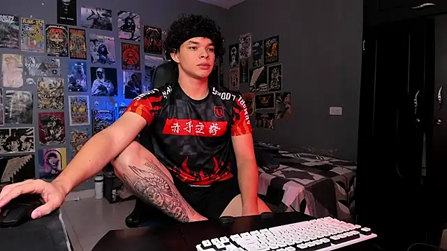 Snapshot of soy_ian_ chatting on 2, 2, 2025 soy ian online show from 2, 2, 2025