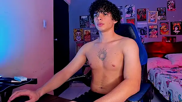 Snapshot of soy_ian_ chatting on 8, 2, 2025 soy ian online show from 8, 2, 2025