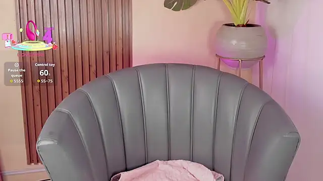 Snapshot of kenayfox chatting on 21, 9, 2025 kenayfox online show from 21, 9, 2025