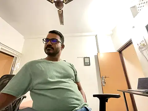 real meet girl finding in online show from 5, 12, 2024