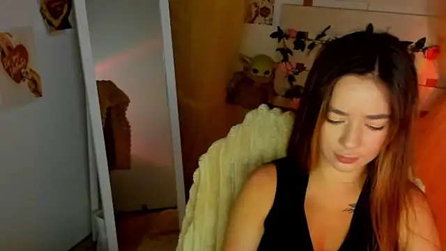 Snapshot of Bella_XO chatting on 2, 7, 2026 Bella XO online show from 2, 7, 2026