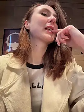 Dina Tease online show from 2, 5, 2026