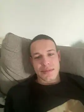 pretty roman online show from 28, 4, 2026