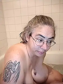 GraceHenderson online show from 8, 2, 2025