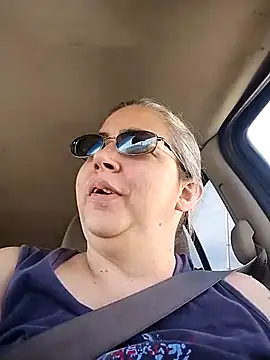 Snapshot of GraceHenderson chatting on 20, 12, 2025 GraceHenderson online show from 20, 12, 2025