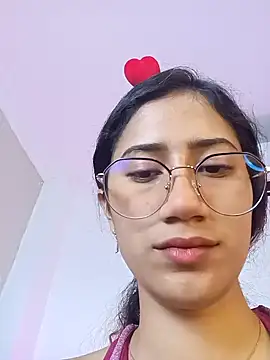 Snapshot of KaitlynLoveCam chatting on 5, 2, 2025 KaitlynLoveCam online show from 5, 2, 2025