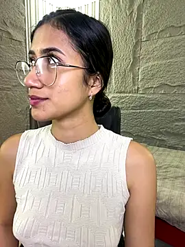 Snapshot of KaitlynLoveCam chatting on 8, 10, 2025 KaitlynLoveCam online show from 8, 10, 2025