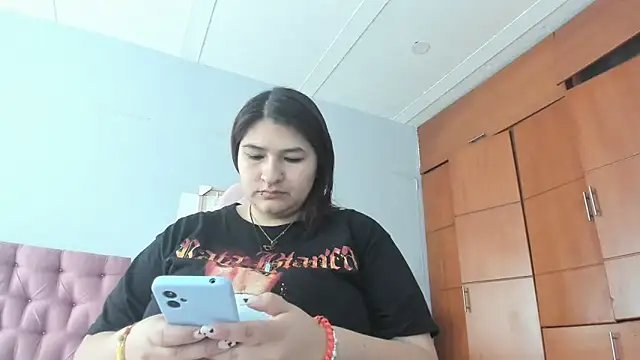  69HONRY online show from 15, 12, 2024