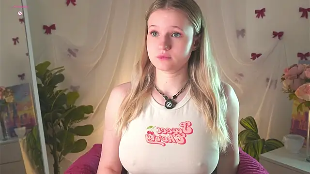 MaydaFoulk online show from 25, 4, 2026