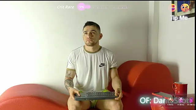 Sexy Alejandro  online show from 17, 12, 2025