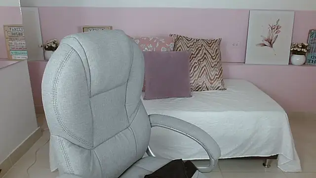 adhara cortez online show from 7, 12, 2024