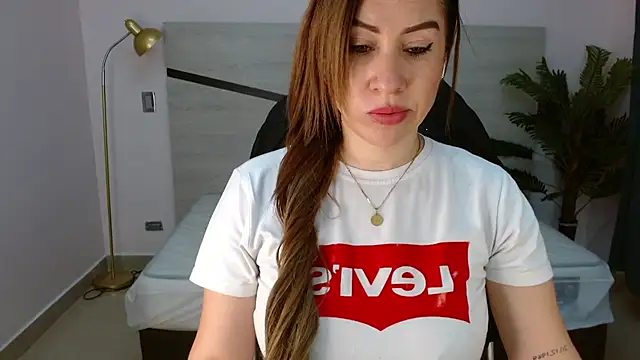 adhara cortez online show from 25, 6, 2026