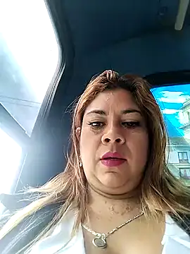 Snapshot of Laura-Hernandez chatting on 19, 12, 2024 Laura-Hernandez online show from 19, 12, 2024