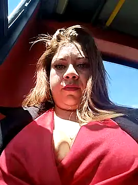 Snapshot of Laura-Hernandez chatting on 19, 2, 2025 Laura-Hernandez online show from 19, 2, 2025