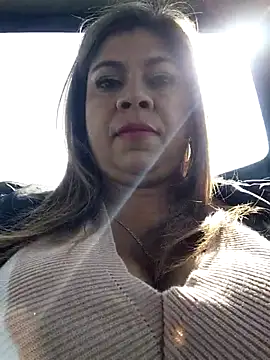 Laura-Hernandez online show from 16, 12, 2025