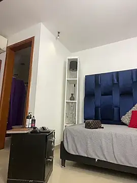 Stefyrossy online show from 21, 4, 2026