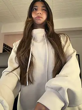 aly golden  online show from 23, 4, 2026