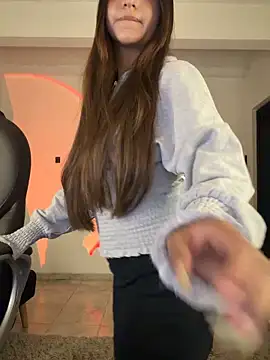 aly golden  online show from 25, 4, 2026