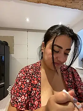 Snapshot of Alma- chatting on 21, 12, 2024 Alma- online show from 21, 12, 2024