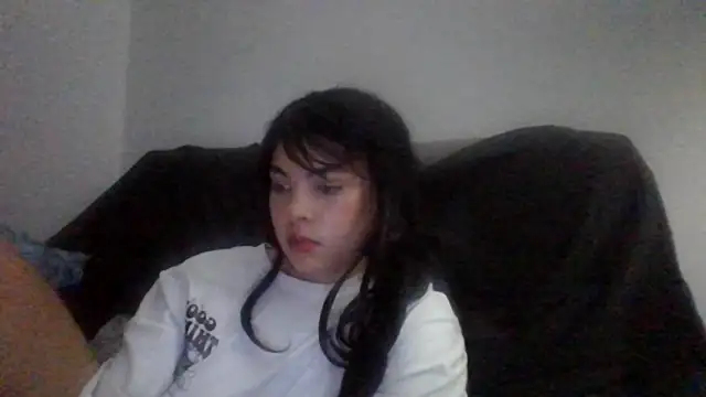 Kiri Cutee online show from 13, 1, 2025