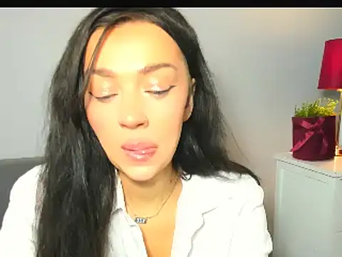 OliviaFantasy online show from 3, 2, 2026