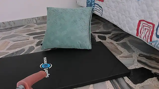 Maia W10 online show from 31, 1, 2025