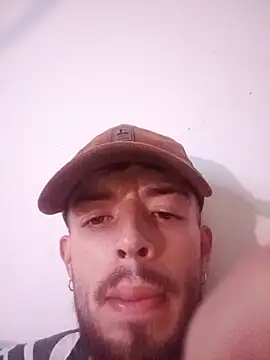 Snapshot of Aaronkiller chatting on 9, 6, 2026 Aaronkiller online show from 9, 6, 2026
