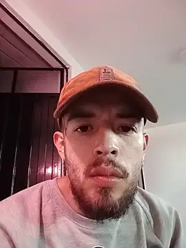 Snapshot of Aaronkiller chatting on 7, 7, 2026 Aaronkiller online show from 7, 7, 2026