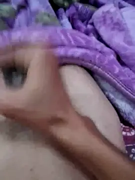 Snapshot of karan_143 chatting on 2, 12, 2025 karan 143 online show from 2, 12, 2025