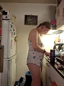 rose bunny online show from 17, 1, 2025