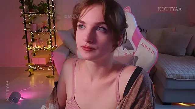 Snapshot of -Kottyaa- chatting on 5, 10, 2025 -Kottyaa- online show from 5, 10, 2025