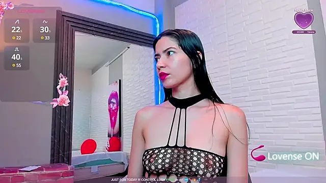 sweetieandjuicyy online show from 25, 2, 2025