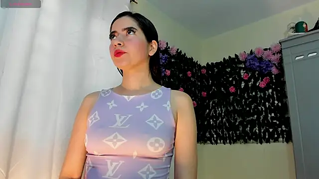 Snapshot of sweetieandjuicyy chatting on 17, 4, 2026 sweetieandjuicyy online show from 17, 4, 2026