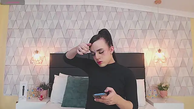 JustinePerry online show from 14, 9, 2025