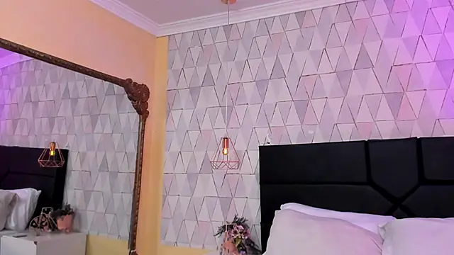 JustinePerry online show from 20, 4, 2026