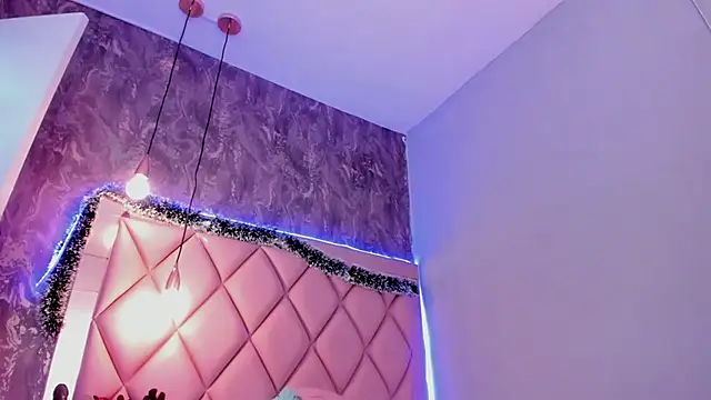 Snapshot of megan_100 chatting on 27, 12, 2024 megan 100 online show from 27, 12, 2024