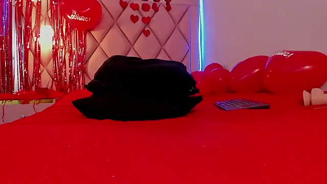 Snapshot of megan_100 chatting on 16, 2, 2025 megan 100 online show from 16, 2, 2025