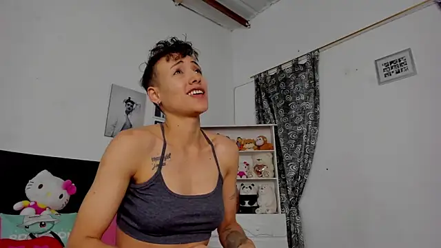 Snapshot of megan_100 chatting on 20, 11, 2025 megan 100 online show from 20, 11, 2025