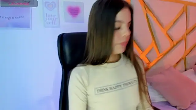 LanaJones  online show from 17, 12, 2025