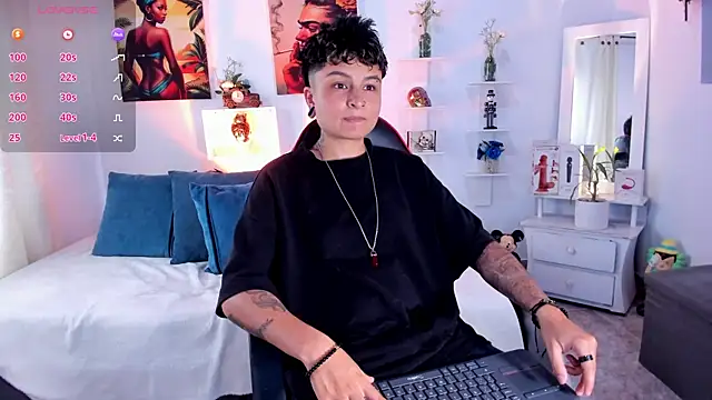 ZuryRamirez  online show from 18, 12, 2025